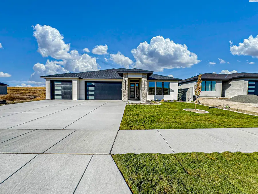 2839 Savanna Ave, Richland, WA 99352 - #2