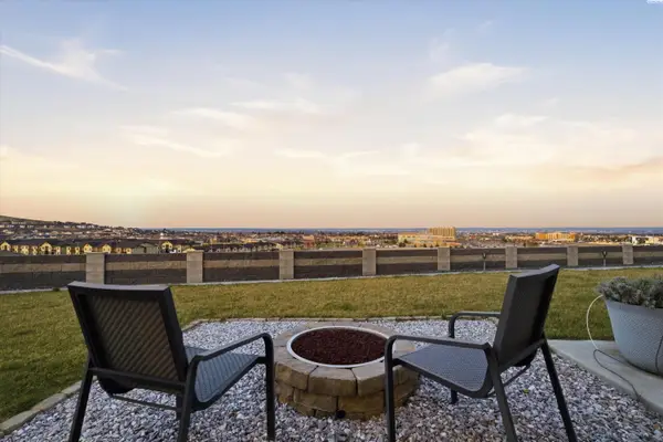 5650 W 40th Avenue, Kennewick, WA 99338