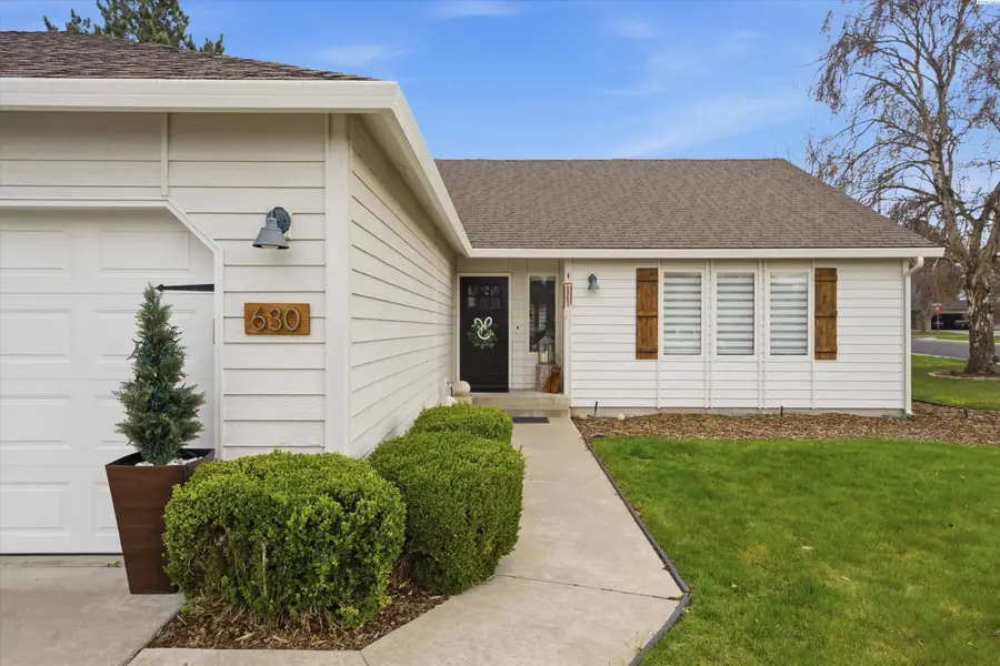 630 Meadows Drive East, Richland, WA 99352 - #3