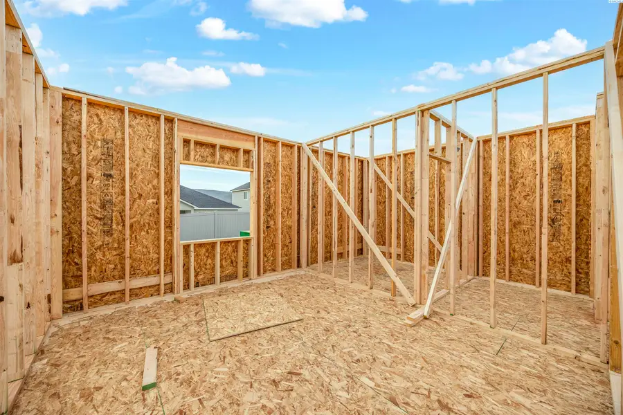 202 Packer St, Prosser, WA 99350 - #2