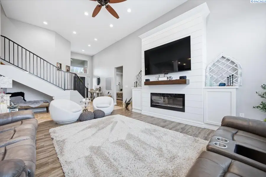 5 Tulip Ct., Pasco, WA 99301 - #2