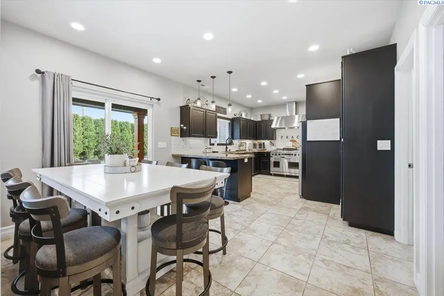 5 Tulip Ct., Pasco, WA 99301 - #3