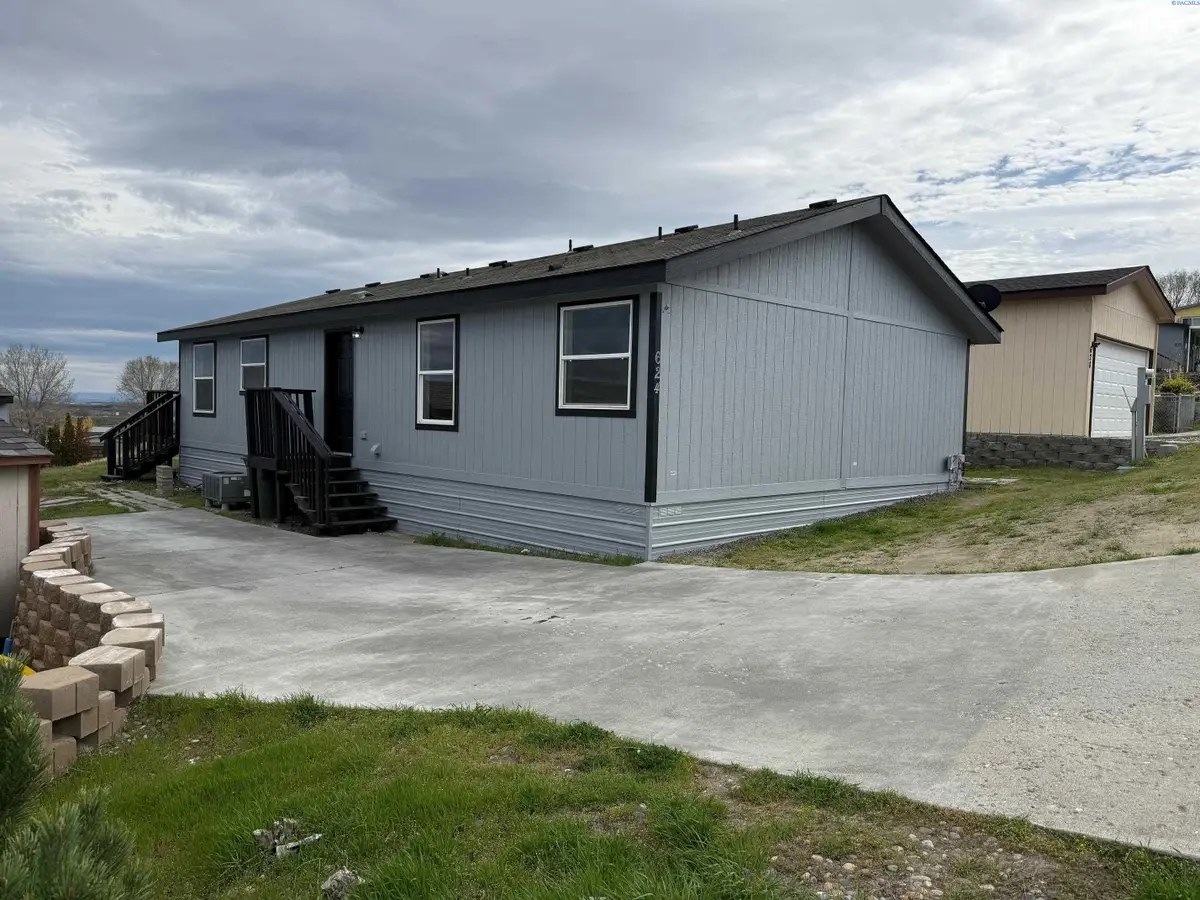 624 Lonetree Ln, Richland, WA 99352 - #1
