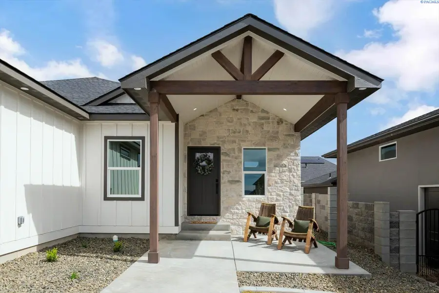 2378 Waterhill Avenue, Richland, WA 99352 - #2