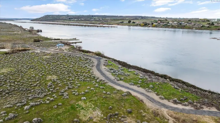 3192 Willow Pointe Dr, Richland, WA 99354 - #3