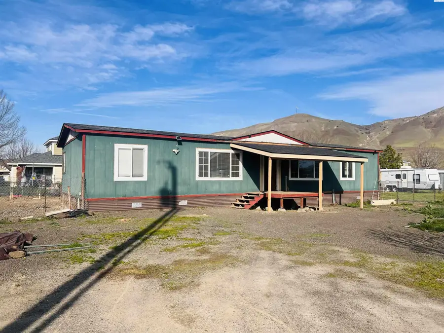 401 Boulder Ave, Roosevelt, WA 99356 - #3