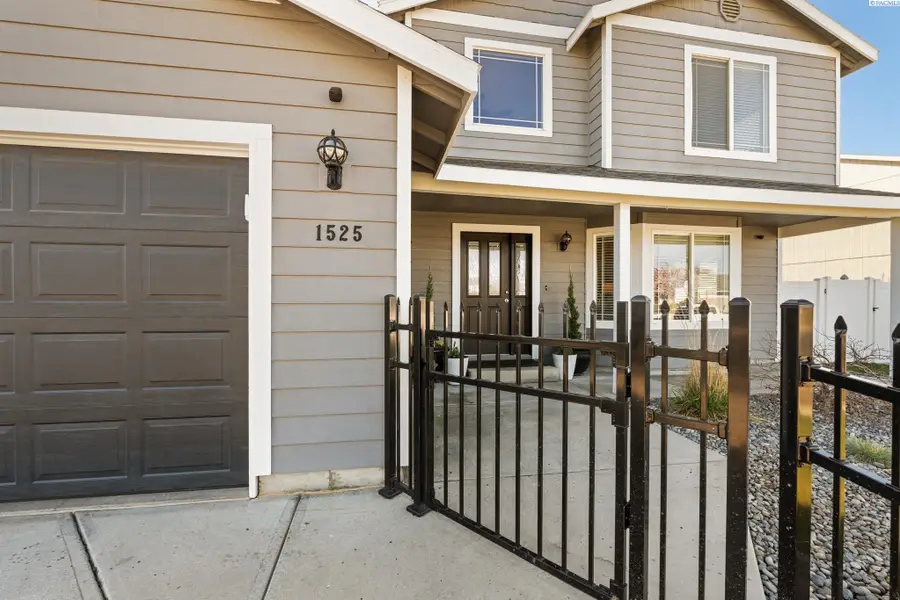 1525 S 15th, Sunnyside, WA 98944 - #3