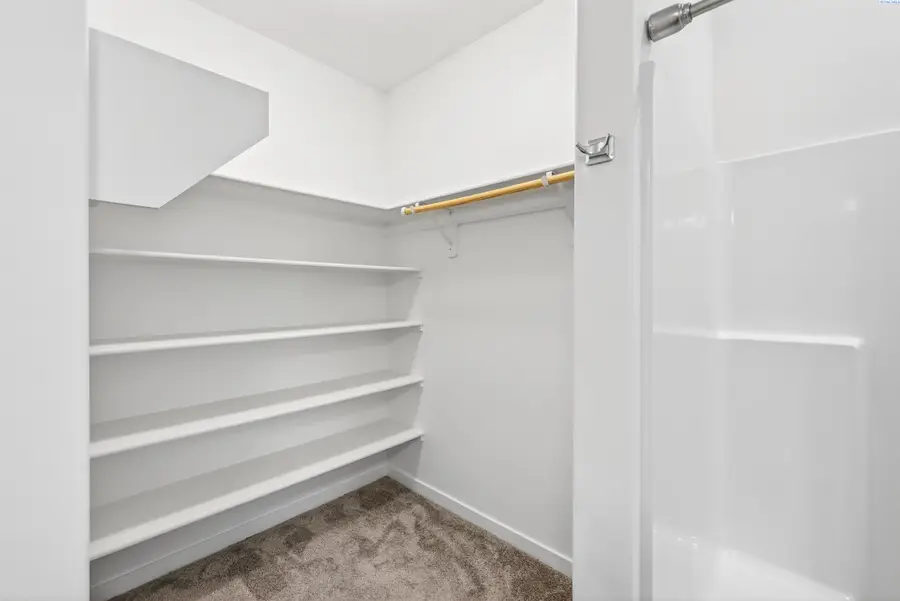 1305 12th St, Benton City, WA 99320 - #3