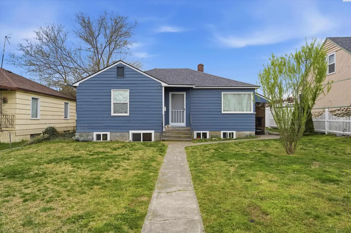 14 E 5th Ave, Kennewick, WA 99336 - #1