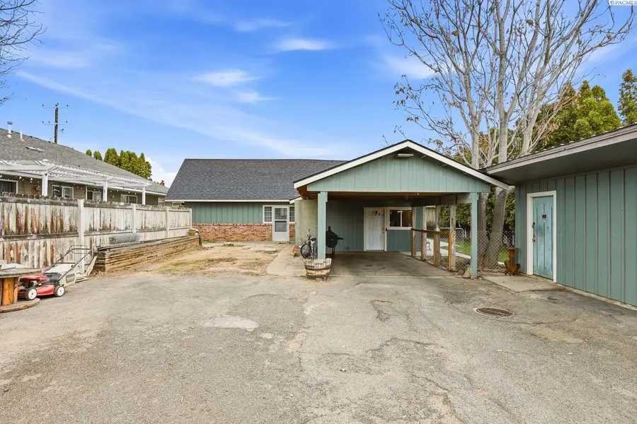205 S 50th Avenue, Yakima, WA 98908 - #2
