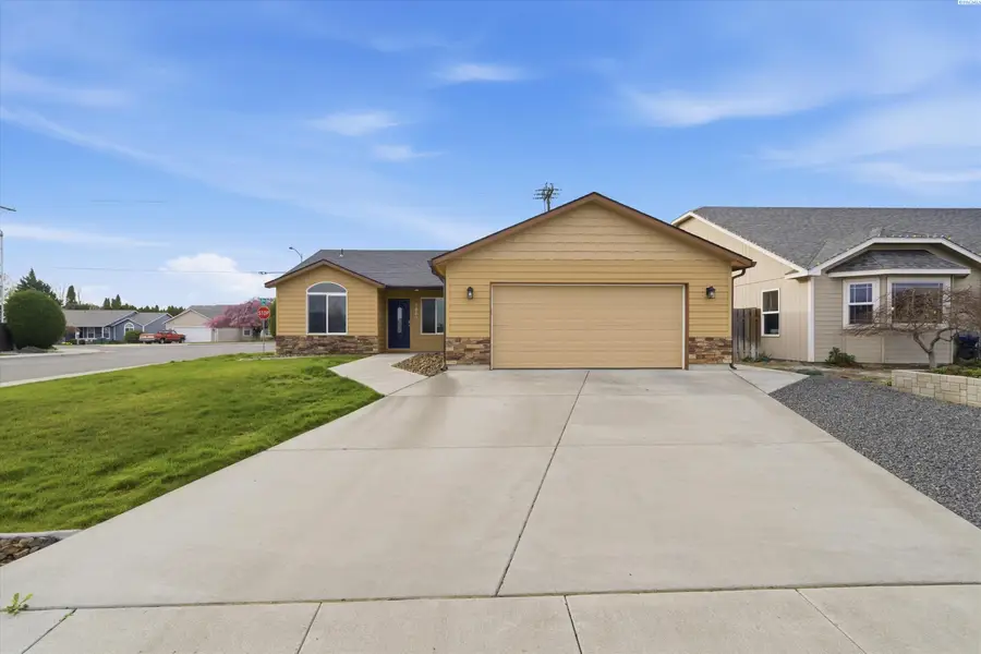 7303 W 3rd Place, Kennewick, WA 99336 - #2