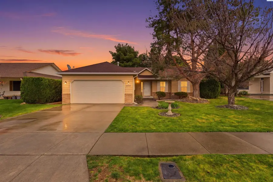 2303 S Arthur Loop, Kennewick, WA 99338 - #2