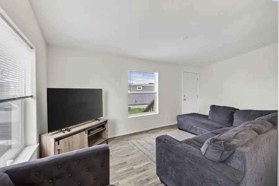 48 Nuclear Ln, Richland, WA 99354 - #3