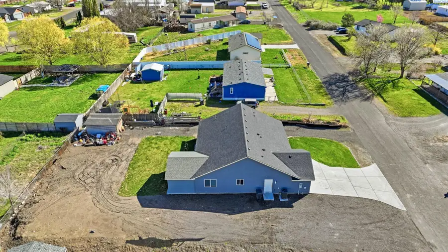 3902 W Snow Ln, Benton City, WA 99320 - #2