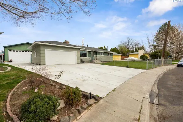 256 Ada, Richland, WA 99352