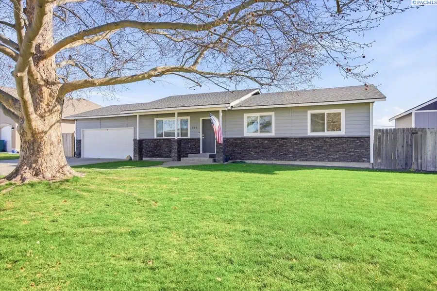 225 Mata Rd, Kennewick, WA 99338 - #2