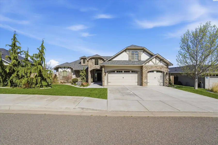 1898 W 52nd Ave, Kennewick, WA 99337 - #2