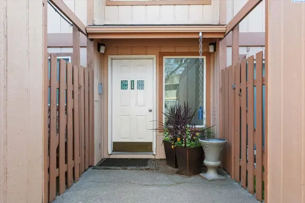 3121 W Hood #I 204, Kennewick, WA 99336