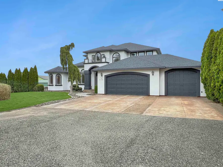 211028 E Terril Rd, Kennewick, WA 99337 - #2