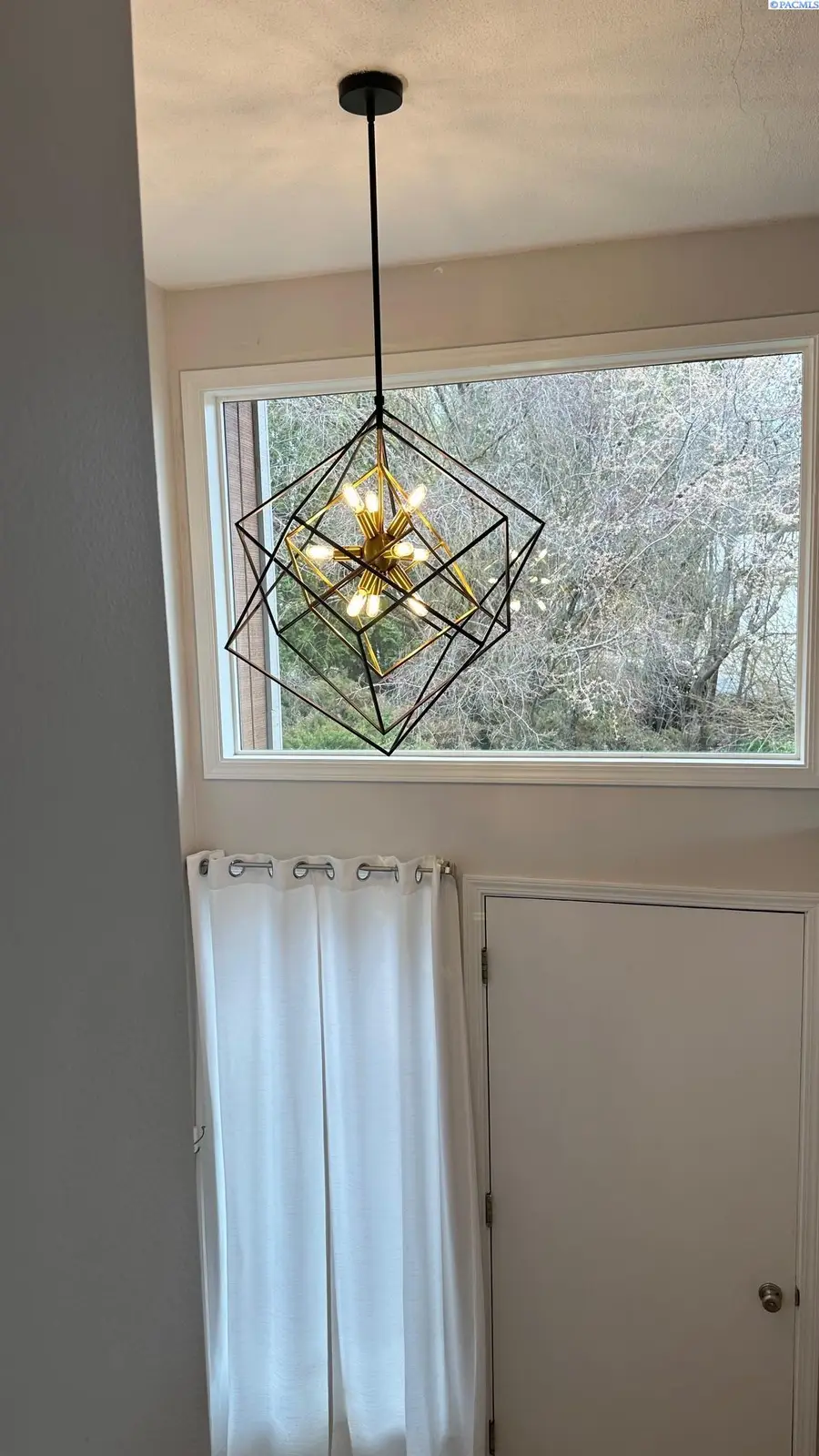 135 NW Robert St, Pullman, WA 99163 - #3