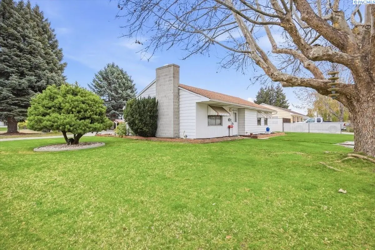 1220 Cottonwood Dr, Richland, WA 99354-3024 - #1