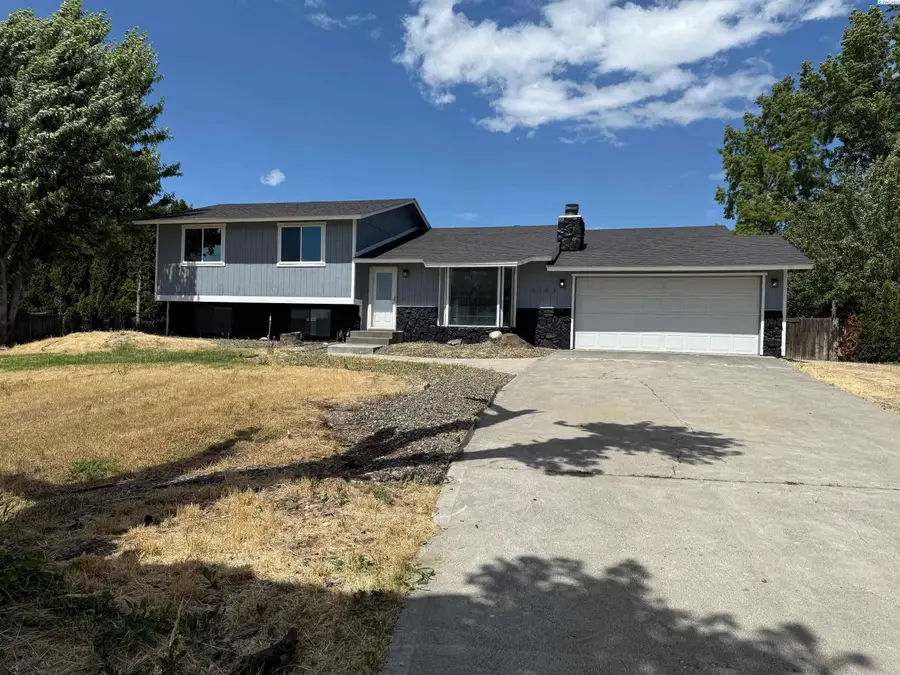 6105 W Sylvester St., Pasco, WA 99301 - #2