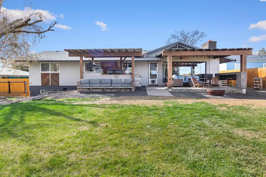 1204 W 26th Avenue, Kennewick, WA 99337 - #3