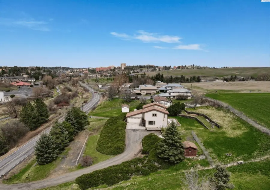 1890 SE Johnson Avenue, Pullman, WA 99163 - #2