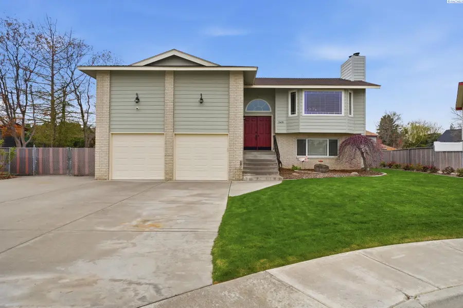 2405 Towhee Ln., West Richland, WA 99353 - #2