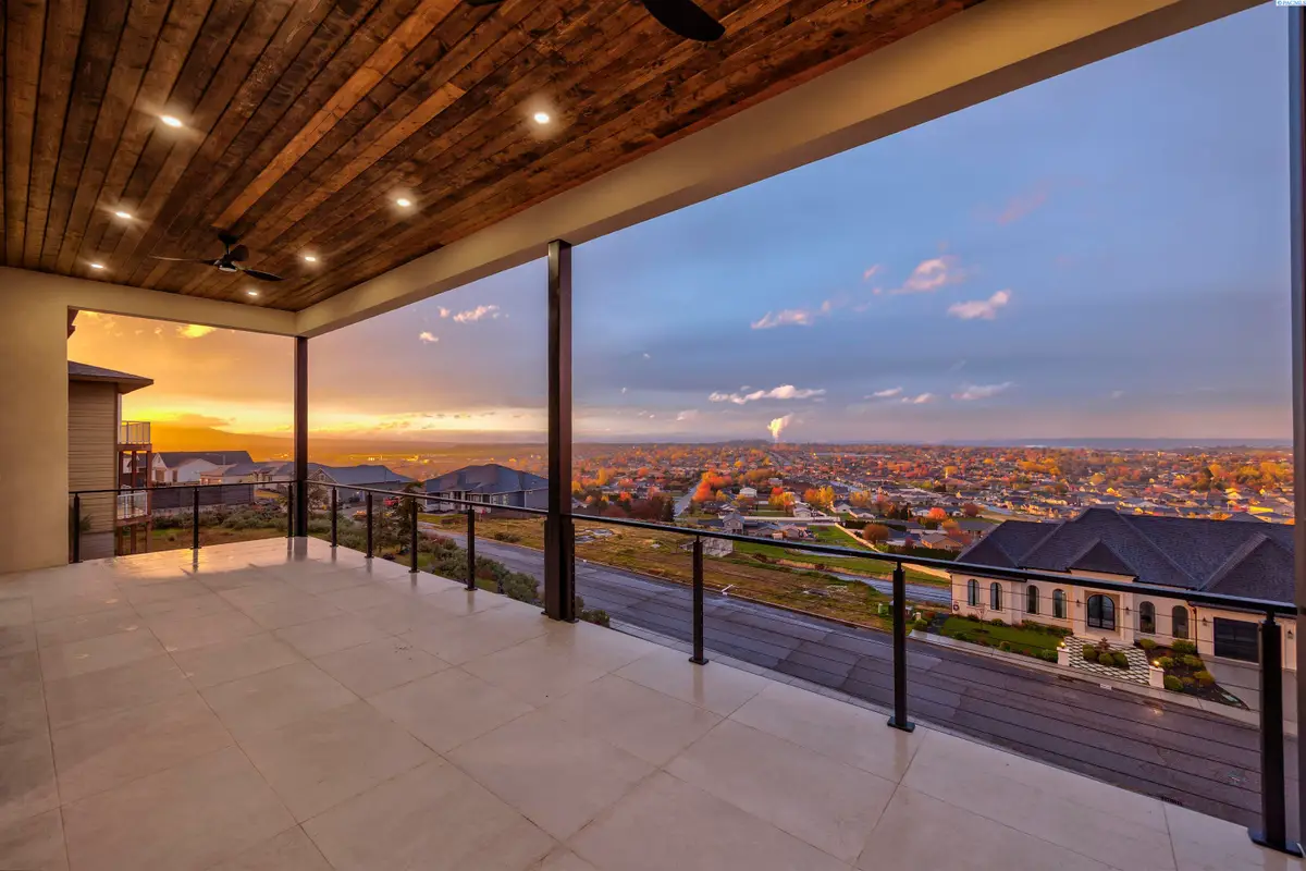 5411 Hershey Lane, West Richland, WA 99353 - #1