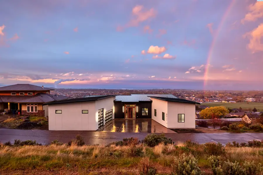 5411 Hershey Lane, West Richland, WA 99353 - #3