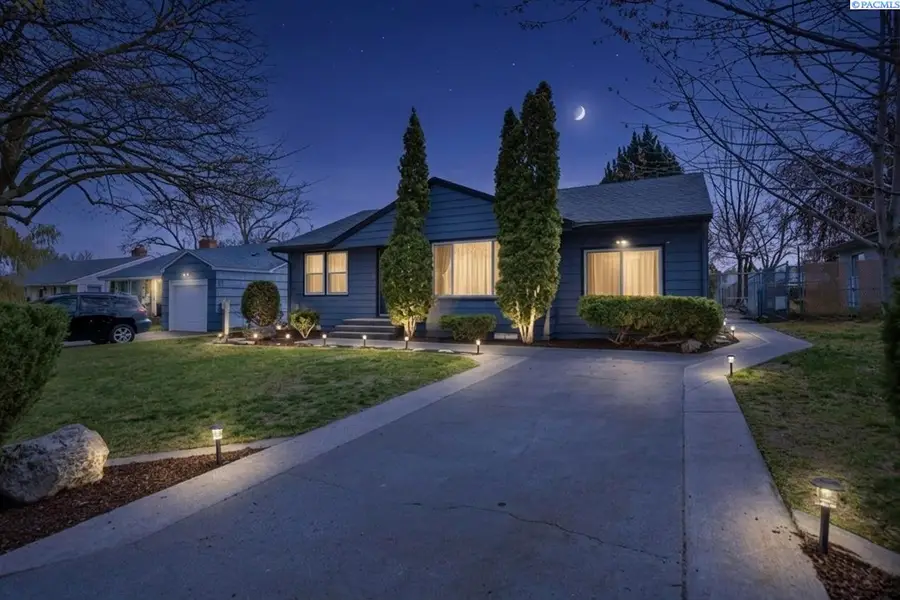 1913 W 2nd Ave., Kennewick, WA 99336 - #2