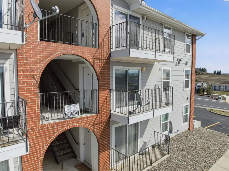 1645 NE Merman Dr #C202, Pullman, WA 99163 - #3