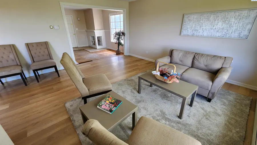 805 NW Clifford, Pullman, WA 99163 - #3