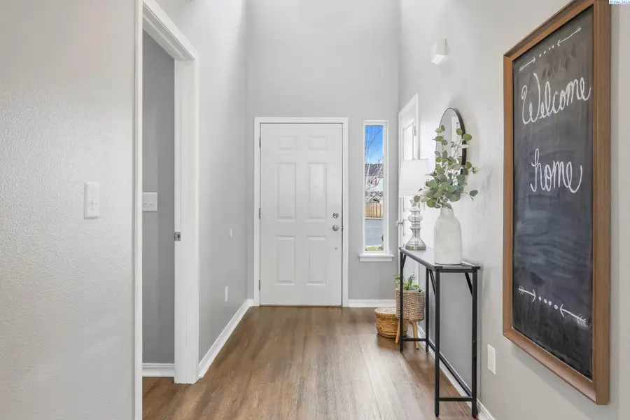 3006 Hermandt Ct, West Richland, WA 99353 - #3