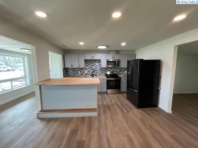 1414 S Fir St., Kennewick, WA 99337 - #3