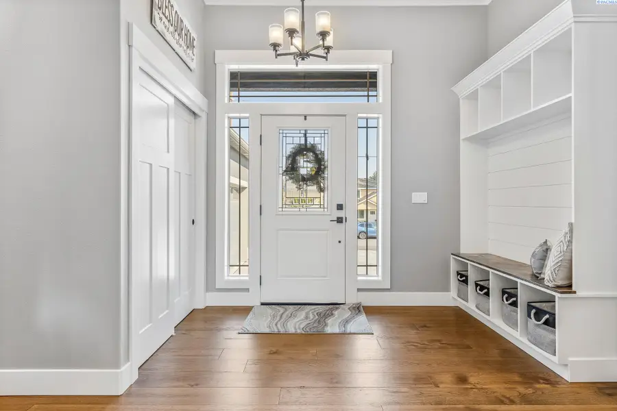 4421 Rosencrans Rd, West Richland, WA 99353 - #3