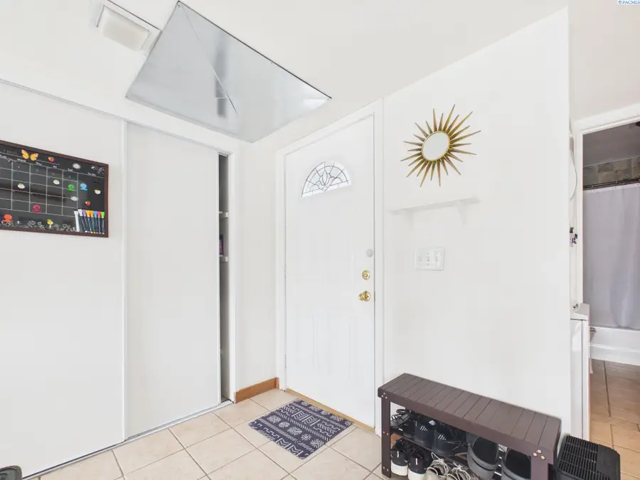 2401 W Canal Dr #9C, Kennewick, WA 99336 - #2