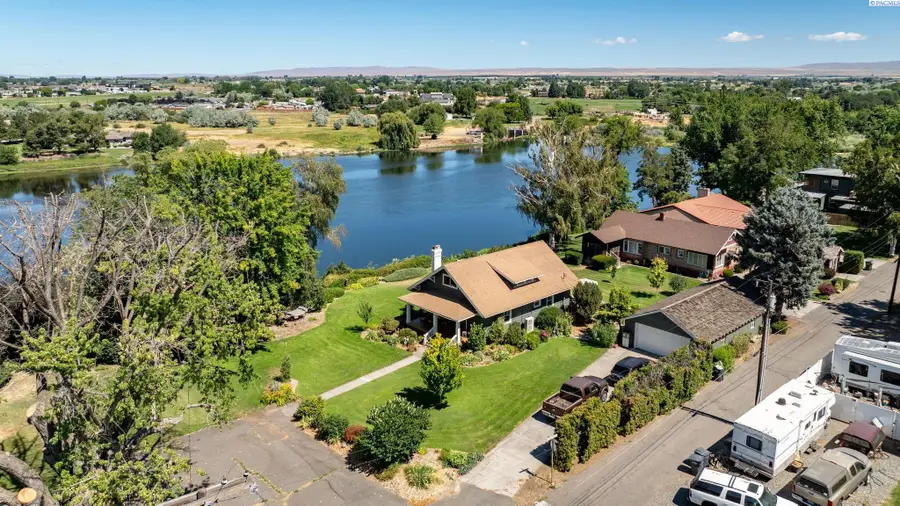 106 7th St, Prosser, WA 99350 - #2