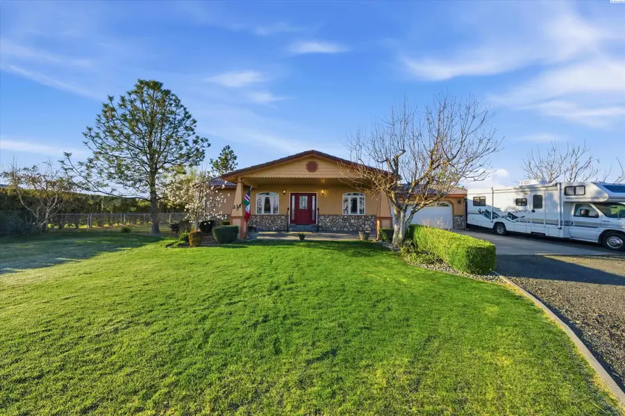 237 Reeds Road, Touchet, WA 99360 - #2