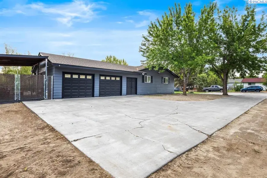 1202 Karen Ave, Benton City, WA 99320 - #3