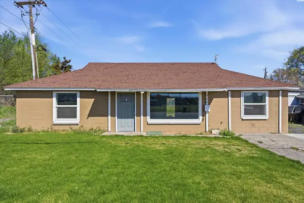 906 W 10th Ave, Kennewick, WA 99336
