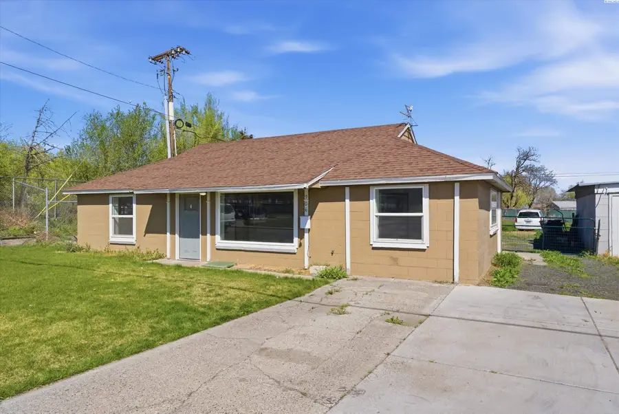 906 W 10th Ave, Kennewick, WA 99336 - #3