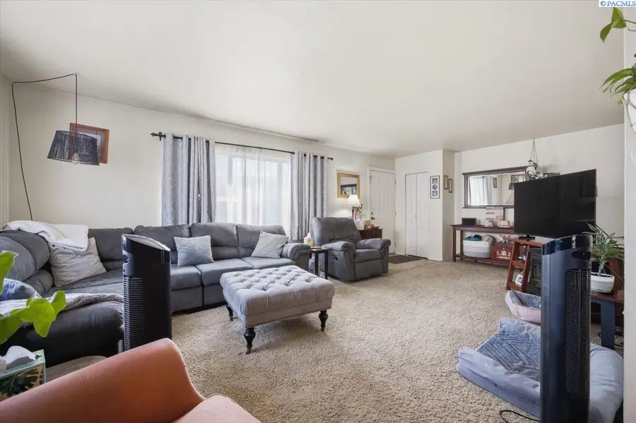 1219 Mcpherson Ave, Richland, WA 99354 - #2