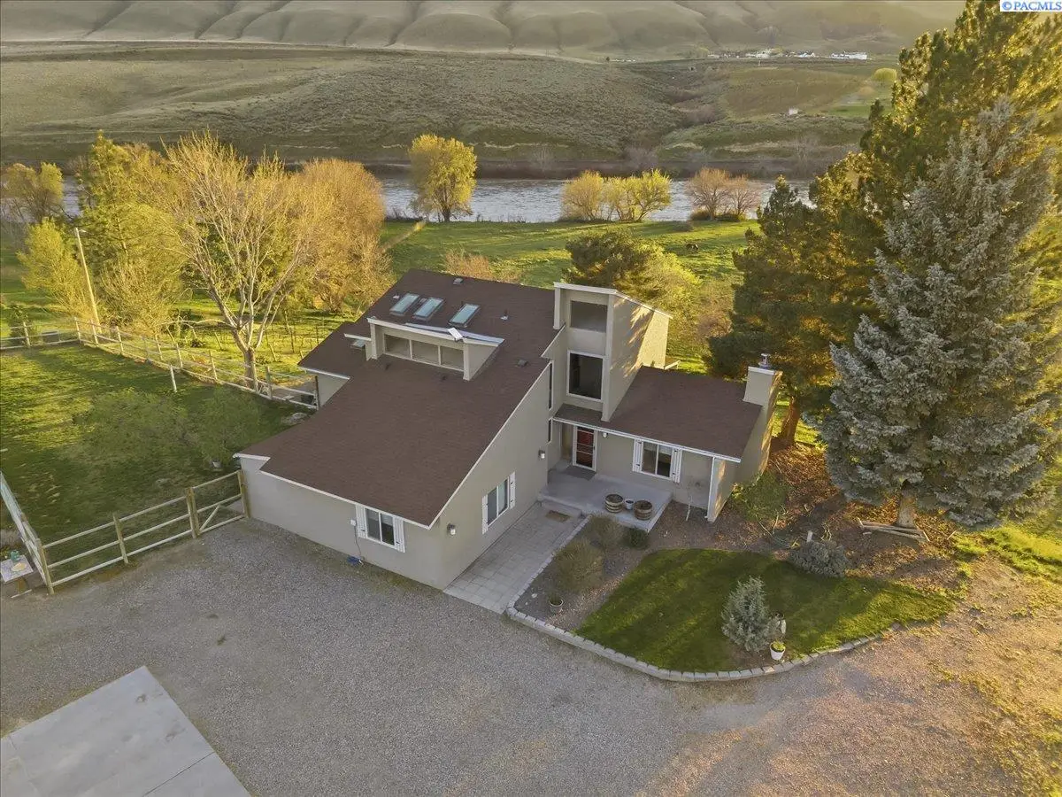 34610 N Kendall Road Nw, Benton City, WA 99320 - #1