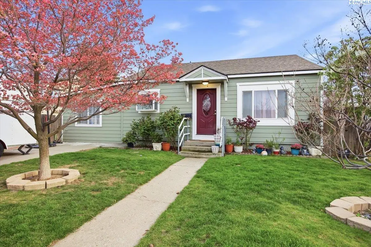 932 W Agate St, Pasco, WA 99301 - #1