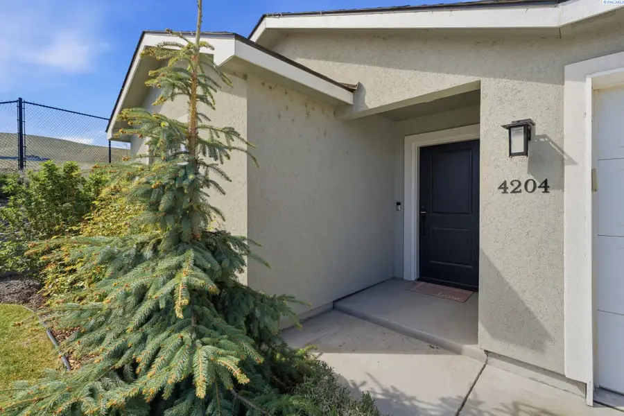 4204 S Anderson Pl, Kennewick, WA 99337 - #2