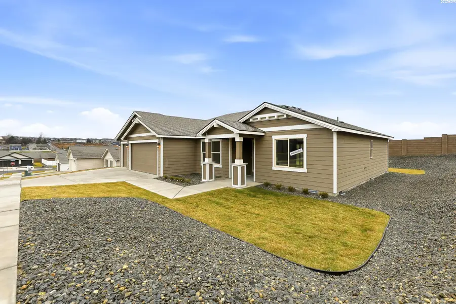 2888 S Roosevelt St, Kennewick, WA 99338 - #2