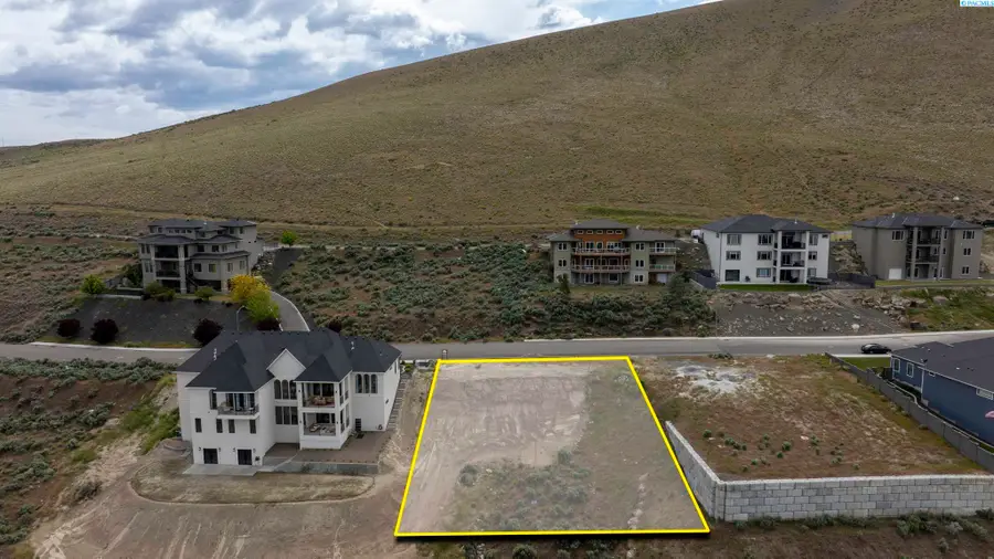 5420 Hershey Lane, West Richland, WA  - #2