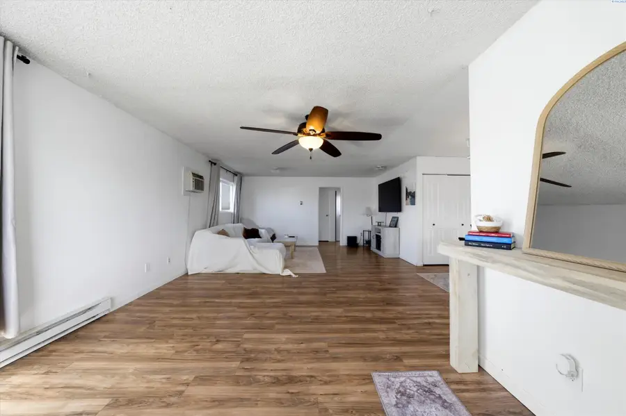 762 S 2nd Ave, Connell, WA 99326 - #3